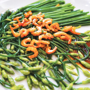 Stir-Fried Garlic Chives Flower with Dried Shrimp | ニラの花・干し海老の炒め